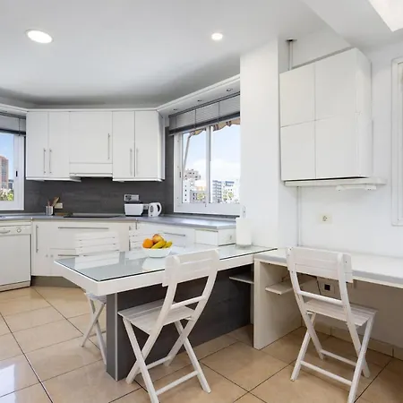 Apartment Home2book Charming Cruz Urban Center, Terrace
