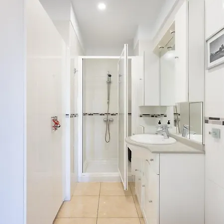 Apartment Home2book Charming Cruz Urban Center, Terrace *