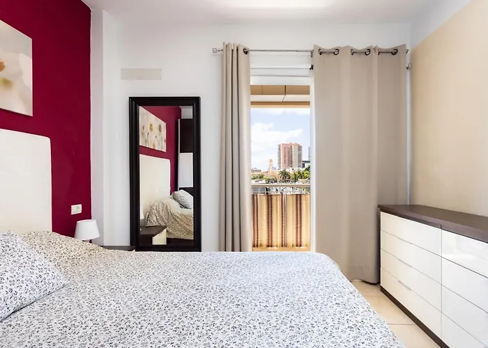 Apartment Home2book Charming Cruz Urban Center, Terrace *