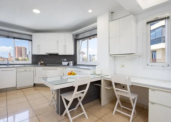 Apartment Home2book Charming Cruz Urban Center, Terrace